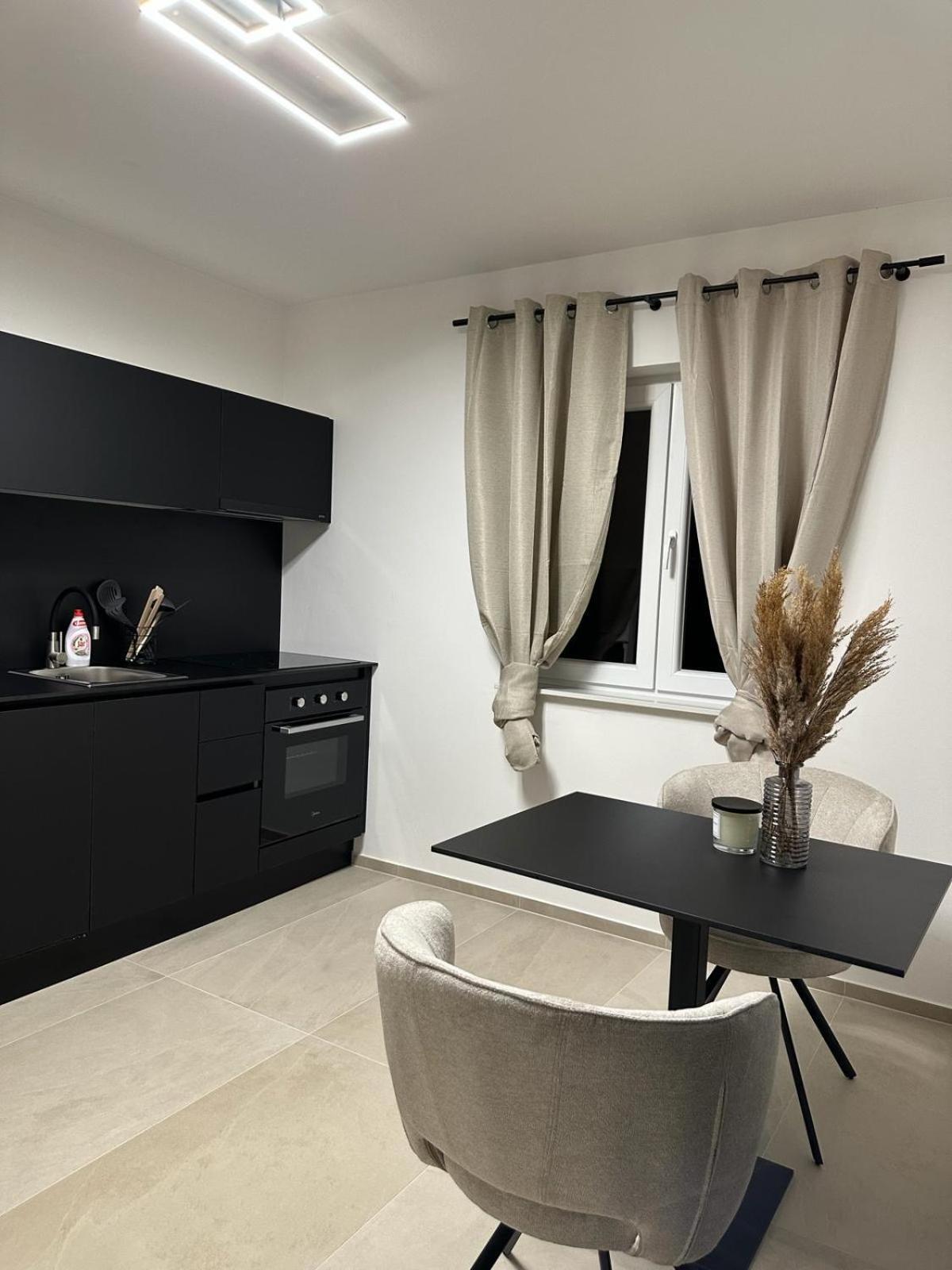 Sea Dreams Apartment *