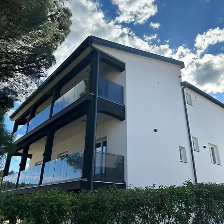 Sea Dreams Apartments Pridraga Zewnętrze zdjęcie