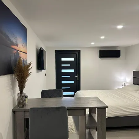 Sea Dreams Apartments Pridraga Zewnętrze zdjęcie